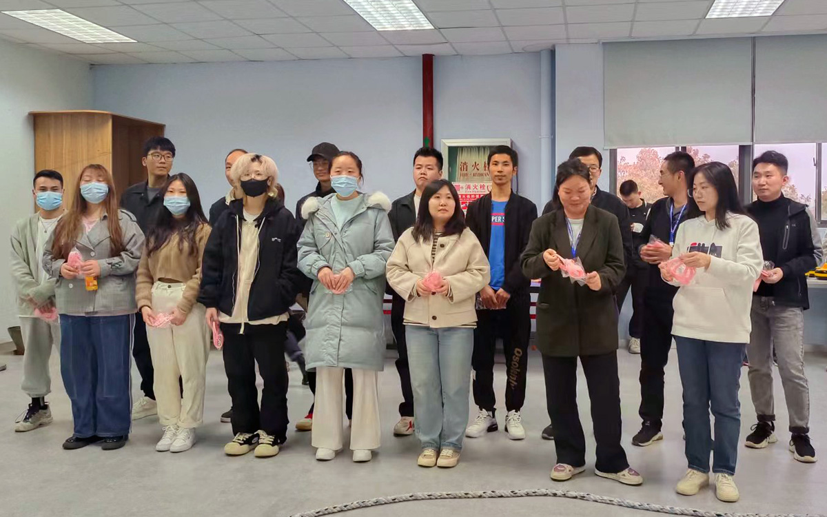 并列第三名的2個(gè)團(tuán)隊(duì) 并列第三名的2個(gè)團(tuán)隊(duì)